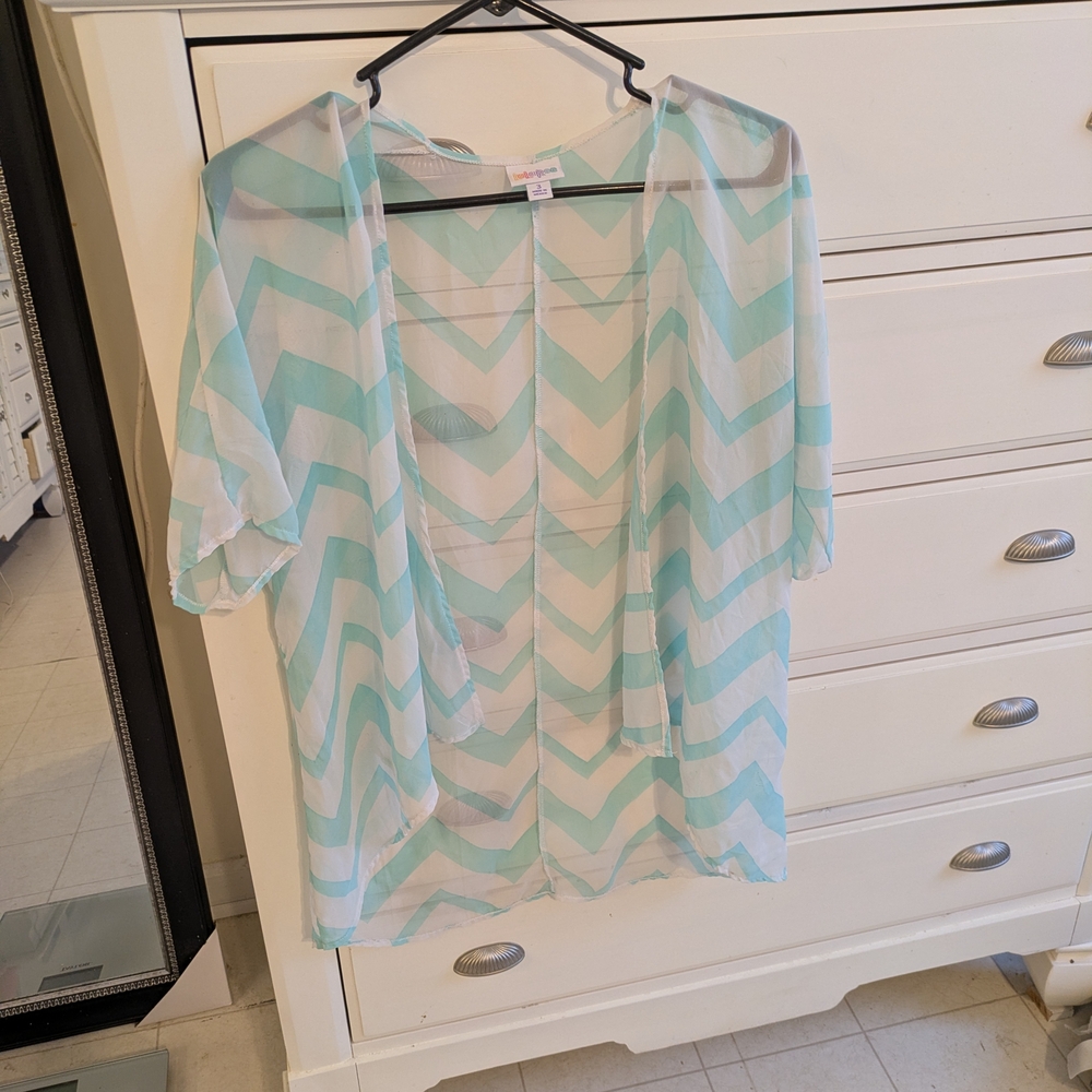 LuLaRoe Mint and White Chevron Sheer Kimono
